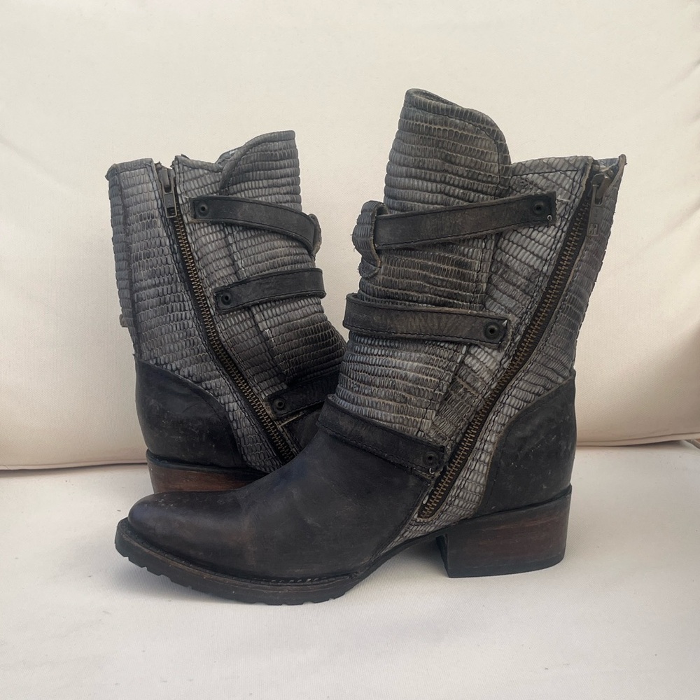 Freebird Leather Ankle Boots - Picture 2 of 6